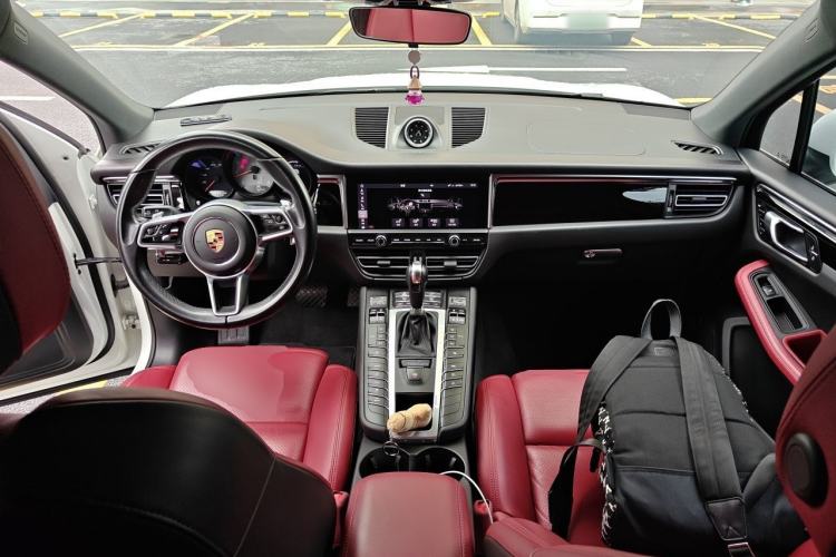 Used Porsche Macan 2021 Macan S 3.0T Center Console