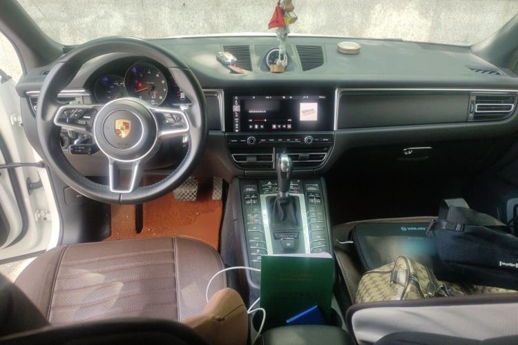 Used Porsche Macan 2021 Macan 2.0T Center Console
