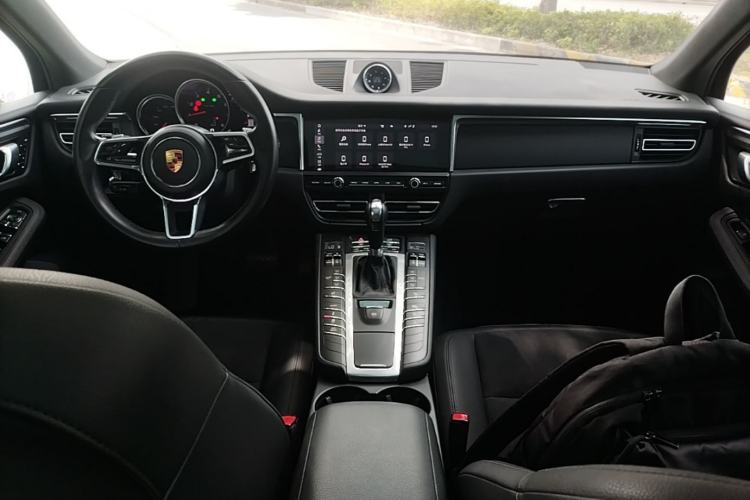 Used Porsche Macan 2021 Macan 2.0T Center Console