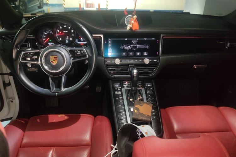 Used Porsche Macan 2021 Macan 2.0T Center Console