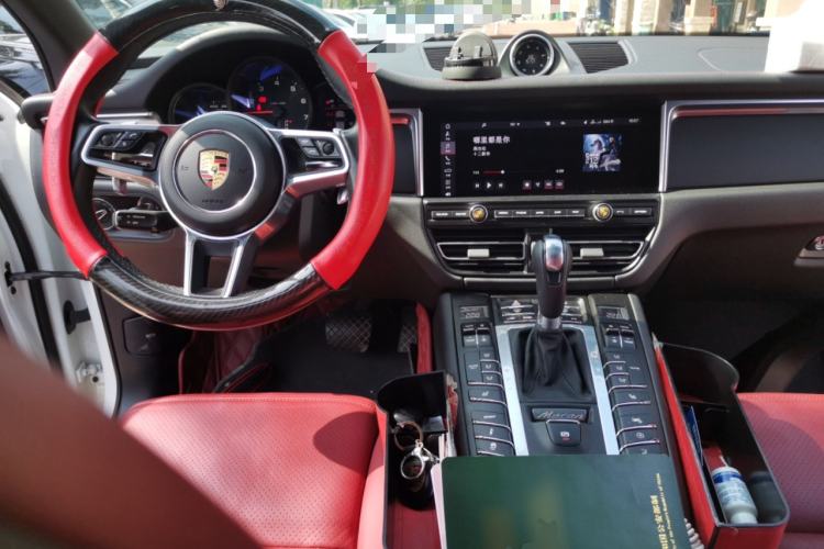 Used Porsche Macan 2021 Macan 2.0T Center Console