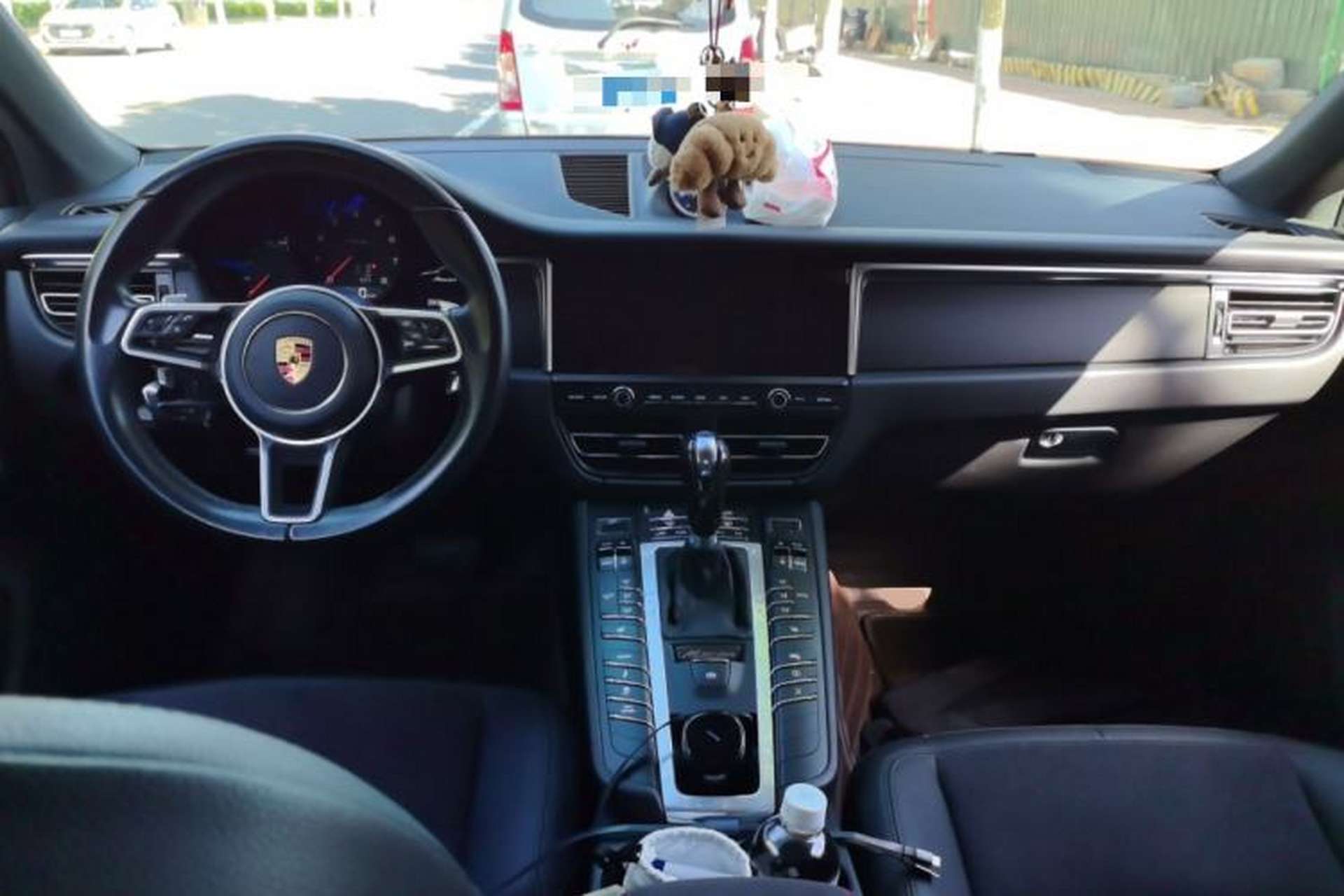 Used Porsche Macan 2021 Macan 2.0T Center Console