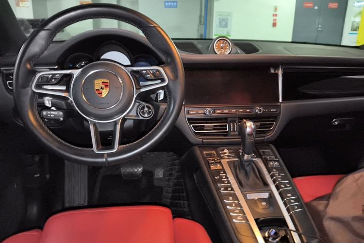 Used Porsche Macan 2021 Macan S 3.0T Center Console