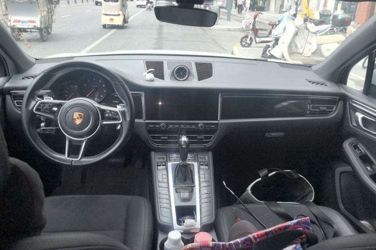 Used Porsche Macan 2021 Macan 2.0T Center Console