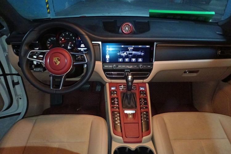 Used Porsche Macan 2021 Macan 2.0T Center Console