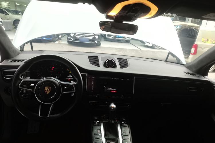 Used Porsche Macan 2021 Macan 2.0T Center Console