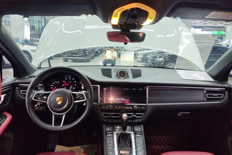 Used Porsche Macan 2021 Macan 2.0T Center Console
