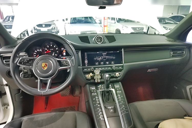 Used Porsche Macan 2021 Macan 2.0T Center Console