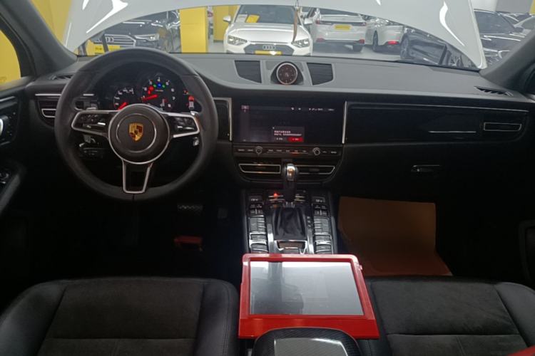 Used Porsche Macan 2021 Macan 2.0T Center Console