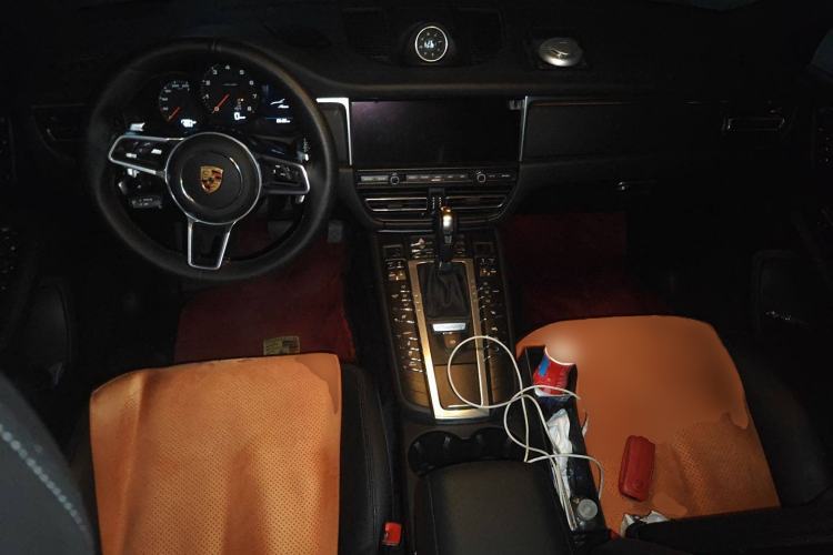 Used Porsche Macan 2021 Macan 2.0T Center Console