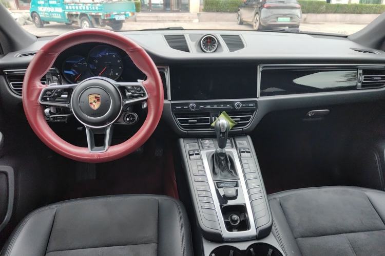 Used Porsche Macan 2021 Macan 2.0T Center Console