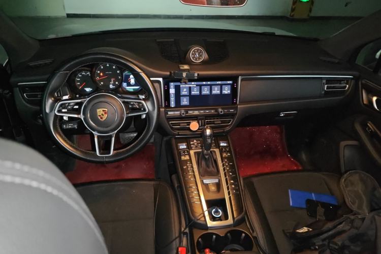 Used Porsche Macan 2021 Macan 2.0T Center Console