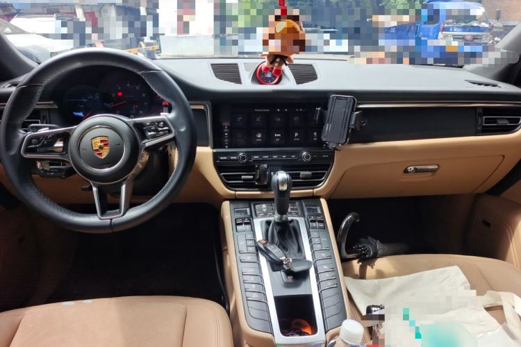 Used Porsche Macan 2021 Macan 2.0T Center Console