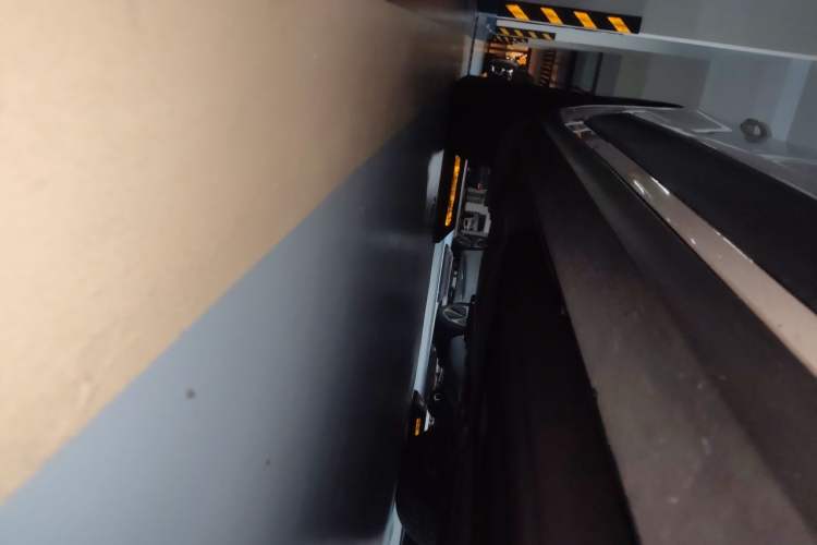 Used Porsche Macan 2021 Macan 2.0T Chassis Front Right
