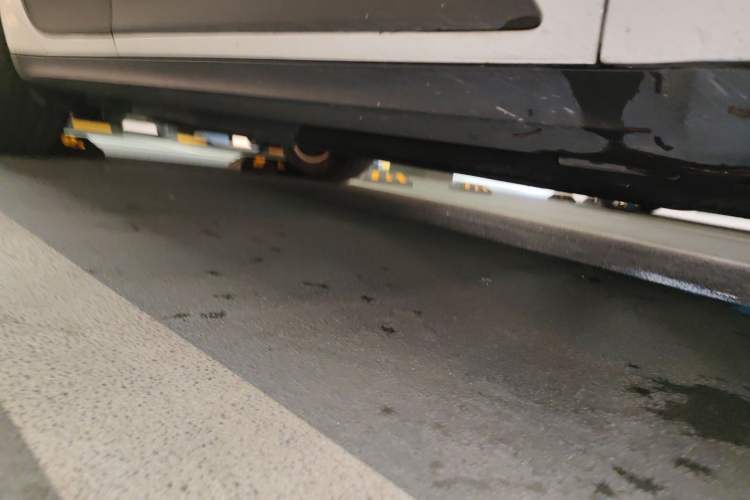 Used Porsche Macan 2021 Macan 2.0T Chassis Front Right