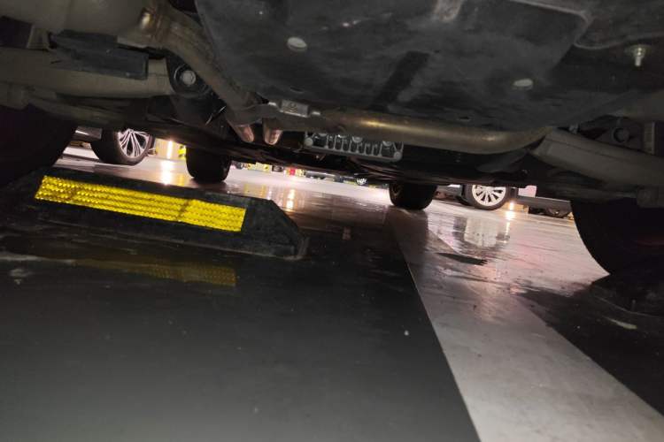 Used Porsche Macan 2021 Macan 2.0T Chassis Rear