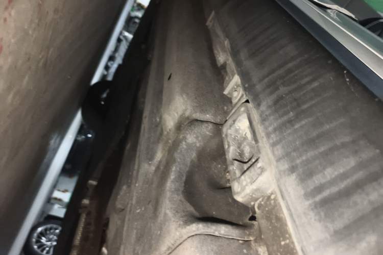 Used Porsche Macan 2021 Macan 2.0T Chassis Rear Left