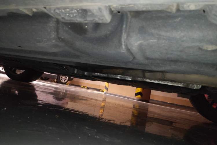 Used Porsche Macan 2021 Macan 2.0T Chassis Rear Left