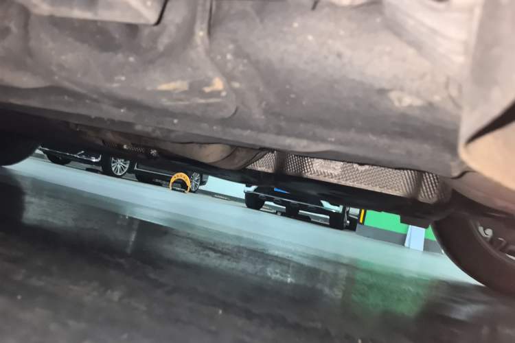 Used Porsche Macan 2021 Macan S 3.0T Chassis Rear Left