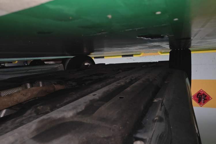 Used Porsche Macan 2021 Macan 2.0T Chassis Rear Left