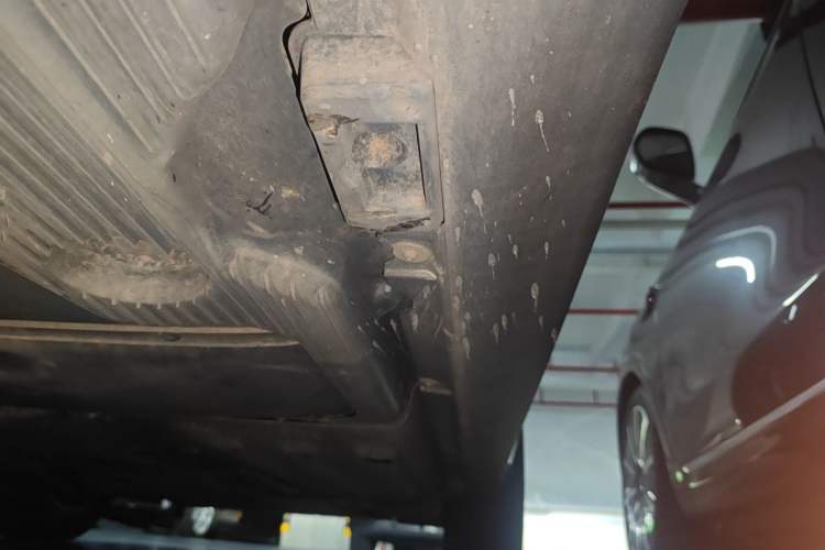 Used Porsche Macan 2021 Macan 2.0T Chassis Rear Right