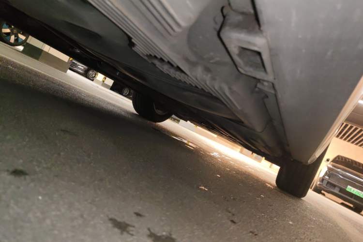 Used Porsche Macan 2021 Macan 2.0T Chassis Rear Right