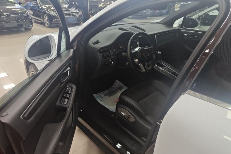 Used Porsche Macan 2021 Macan 2.0T Driver Seat