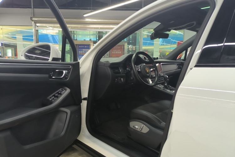 Used Porsche Macan 2021 Macan 2.0T Driver Seat