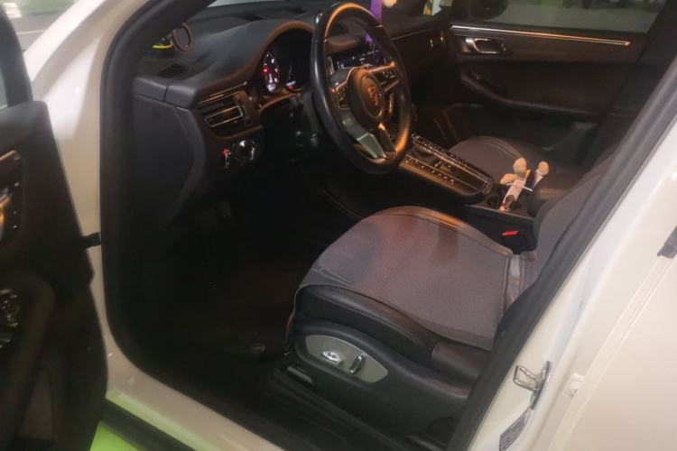 Used Porsche Macan 2021 Macan 2.0T Driver Seat