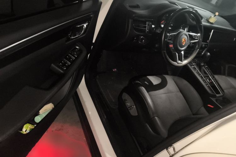 Used Porsche Macan 2021 Macan 2.0T Driver Seat