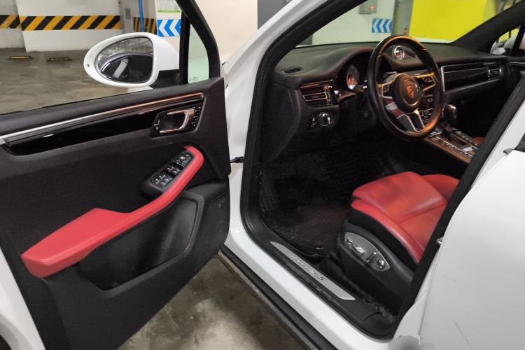 Used Porsche Macan 2021 Macan S 3.0T Driver Seat