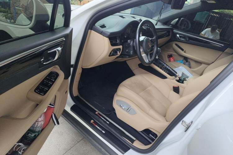Used Porsche Macan 2021 Macan 2.0T Driver Seat