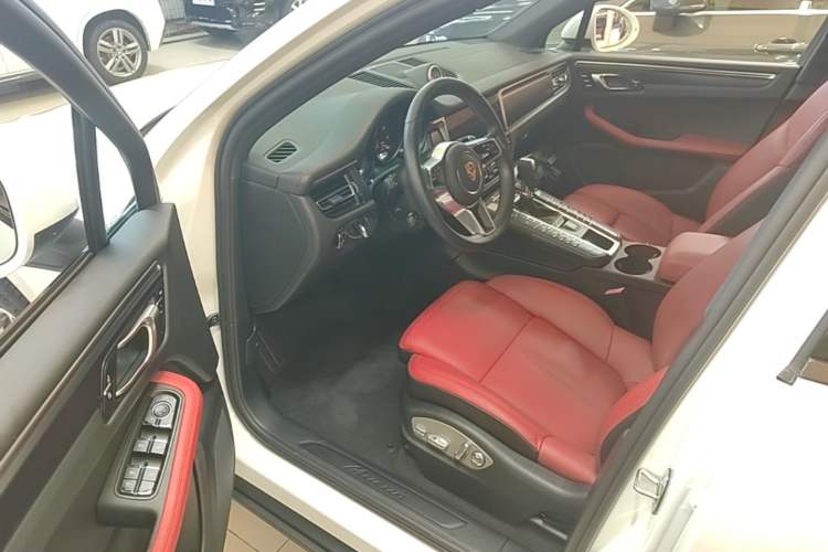 Used Porsche Macan 2021 Macan 2.0T Driver Seat