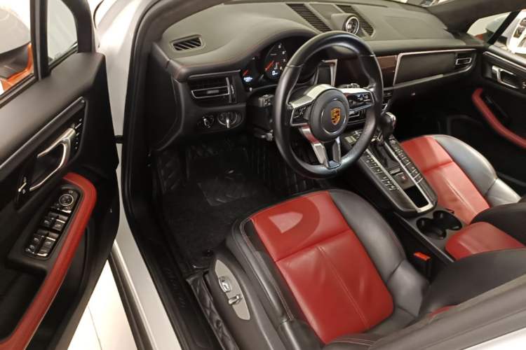 Used Porsche Macan 2021 Macan 2.0T Driver Seat
