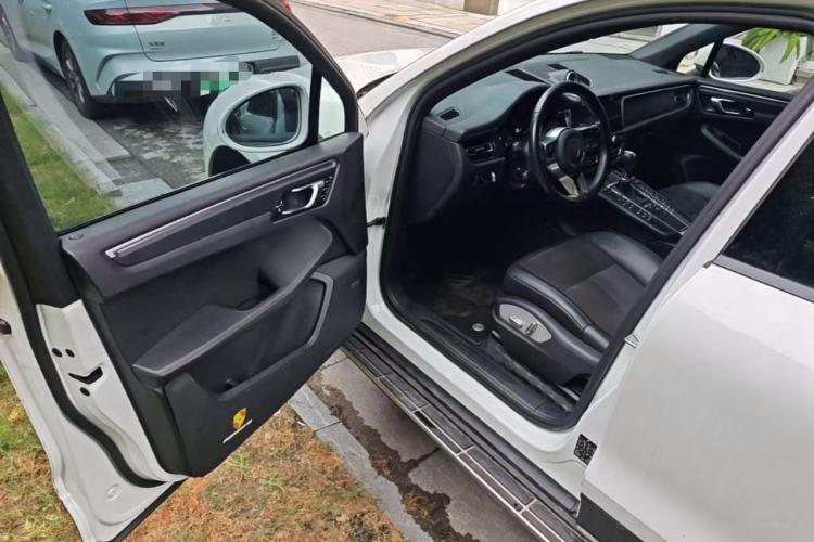 Used Porsche Macan 2021 Macan 2.0T Driver Seat