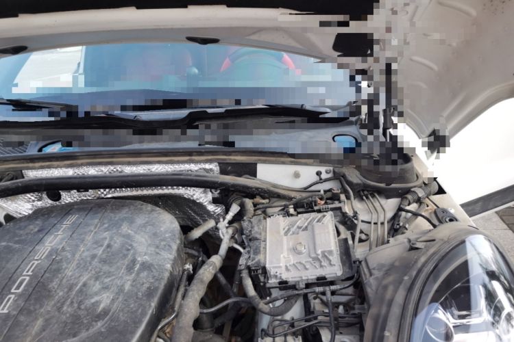 Used Porsche Macan 2021 Macan 2.0T Engine Bay Left