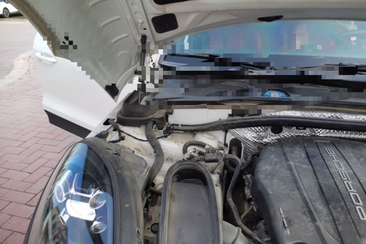 Used Porsche Macan 2021 Macan 2.0T Engine Bay Right