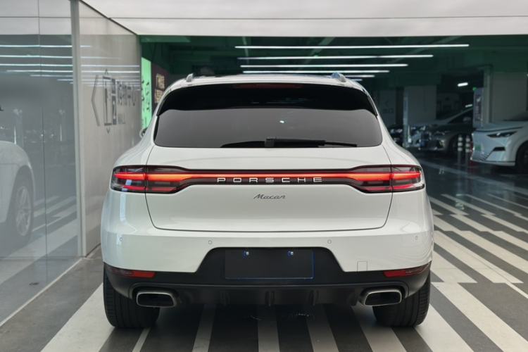 Used Porsche Macan 2021 Macan 2.0T Exterior 2