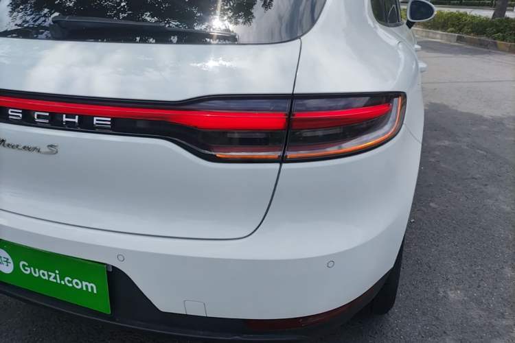 Used Porsche Macan 2021 Macan 2.0T Exterior 3