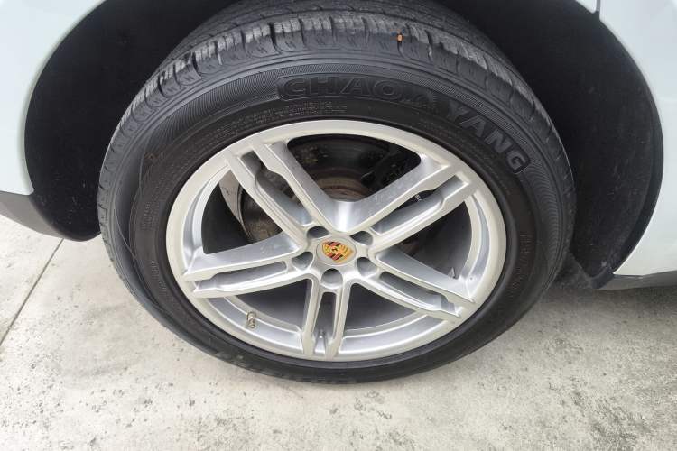 Used Porsche Macan 2021 Macan 2.0T Exterior 3