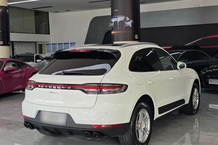 Used Porsche Macan 2021 Macan 2.0T Exterior 4