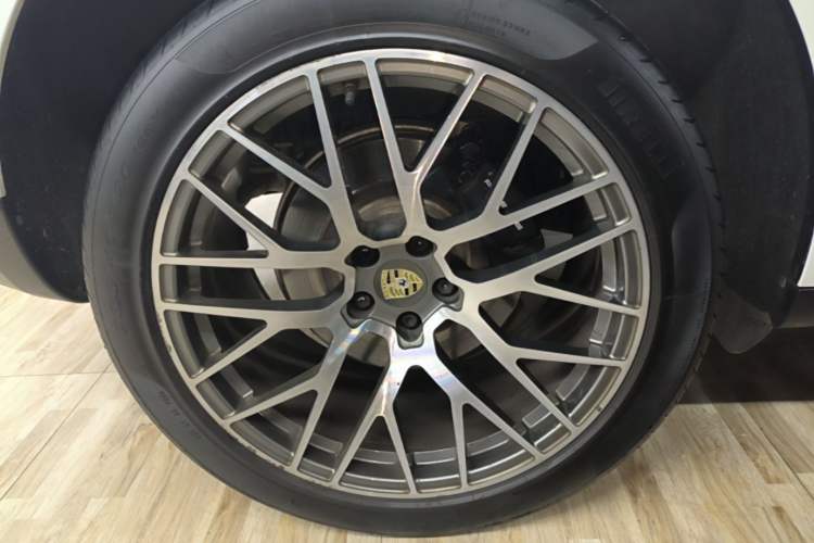 Used Porsche Macan 2021 Macan 2.0T Exterior 5