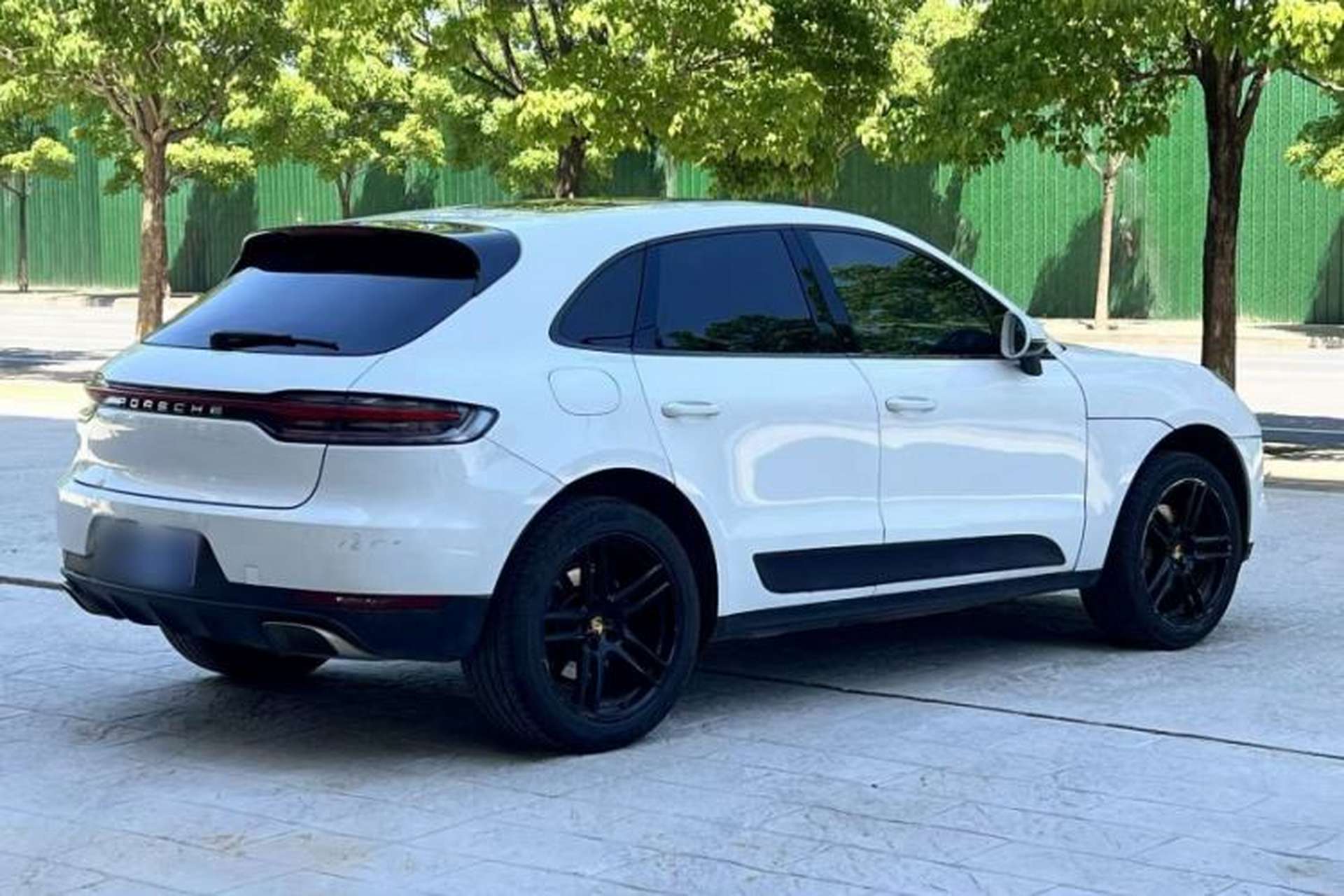 Used Porsche Macan 2021 Macan 2.0T Exterior 5