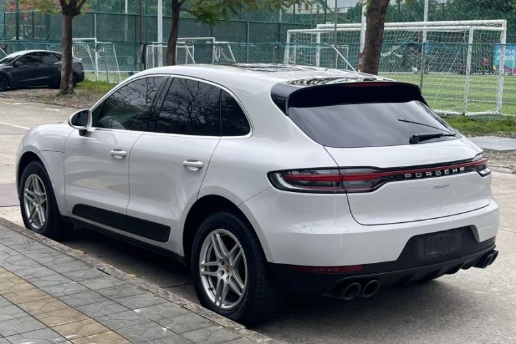 Used Porsche Macan 2021 Macan 2.0T Exterior 6