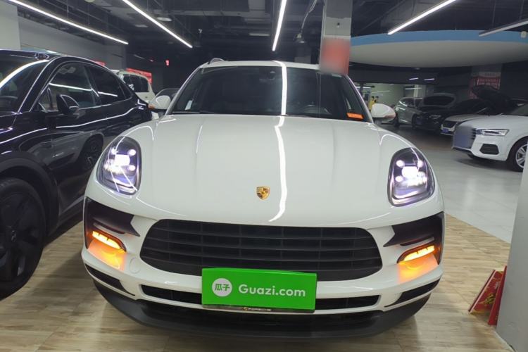 Used Porsche Macan 2021 Macan 2.0T Front
