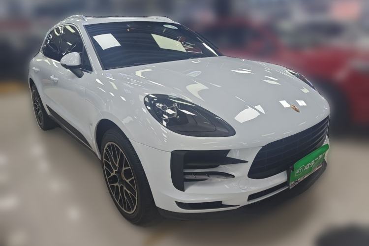 Used Porsche Macan 2021 Macan 2.0T Front Right 45 Deg