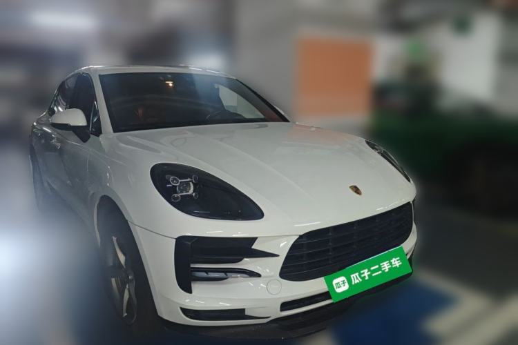 Used Porsche Macan 2021 Macan 2.0T Front Right 45 Deg