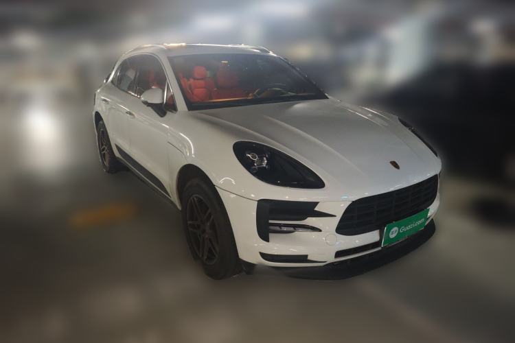 Used Porsche Macan 2021 Macan 2.0T Front Right 45 Deg