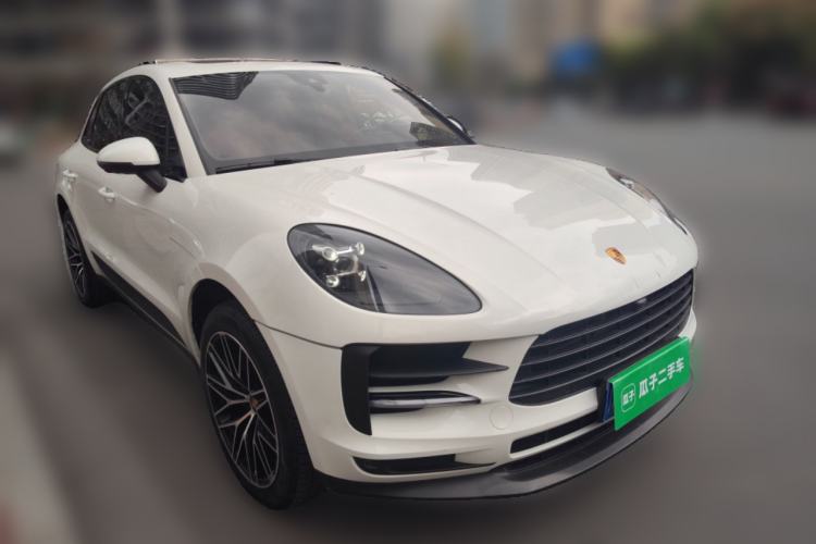 Used Porsche Macan 2021 Macan 2.0T Front Right 45 Deg