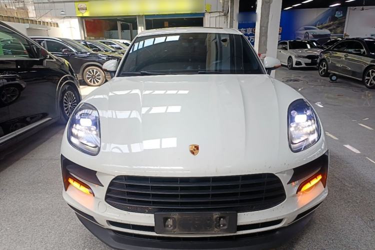 Used Porsche Macan 2021 Macan 2.0T Front